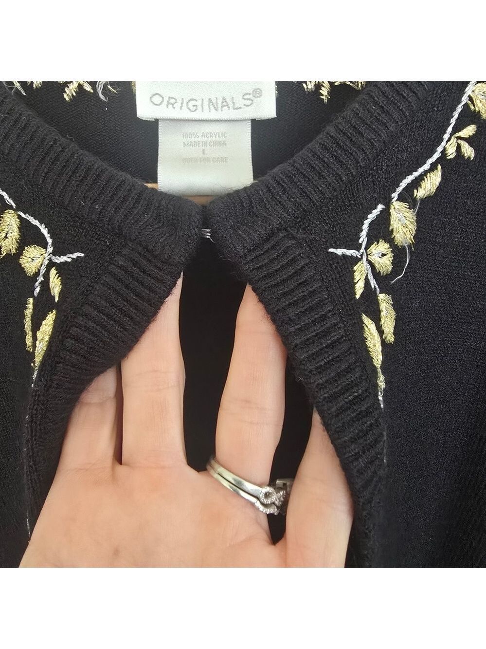 Designers Originals Black Cardigan Sweater w/Gold Leaf Embroidery Size Large NWT - Picture 4 of 12